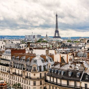 fototapet Paris stadsvy beige och grått